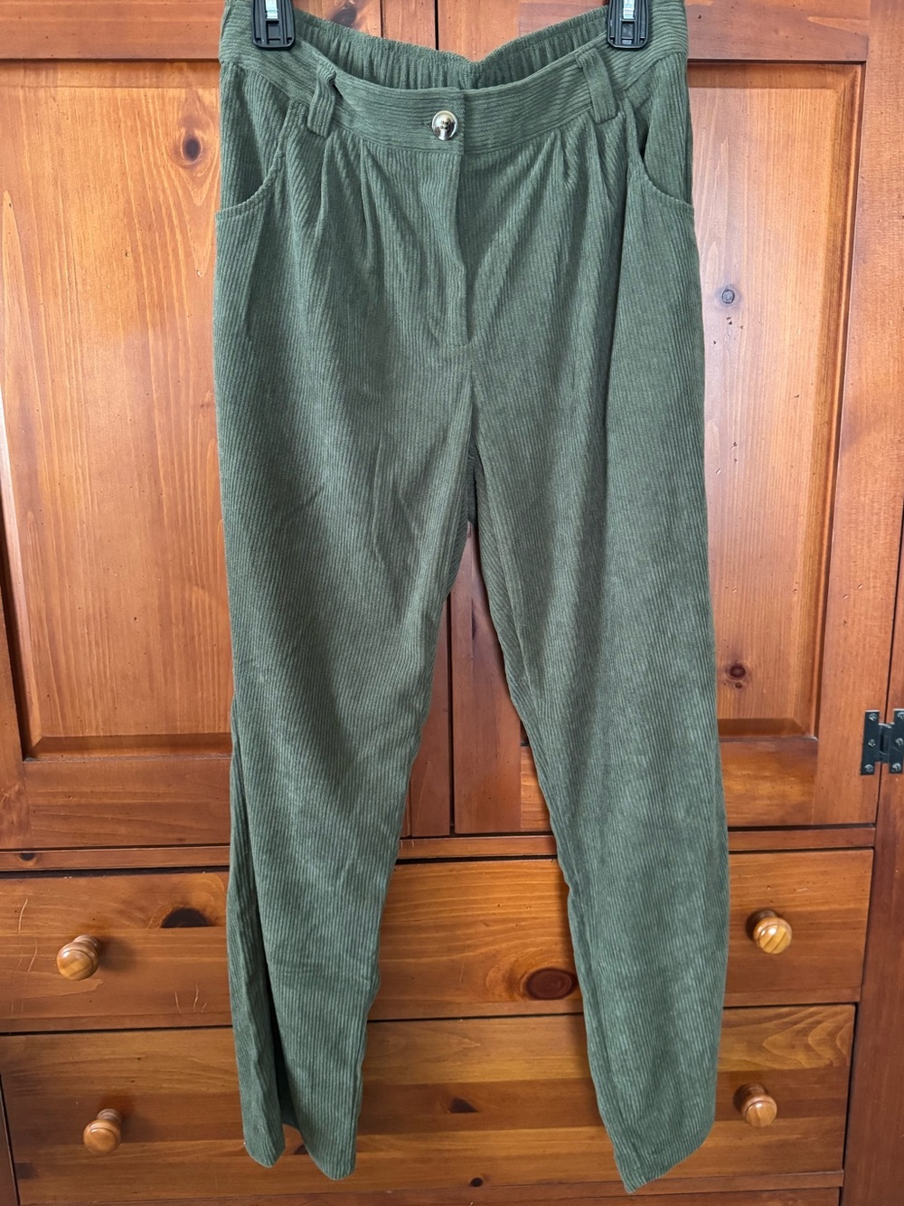 Halara Olive Green Corduroy Pleated Pants Elastic Waist M NWOT